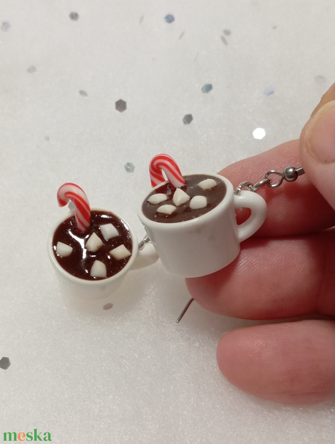 Karácsonyi forrócsoki fülbevaló   - ékszer - fülbevaló - lógó fülbevaló - Meska.hu