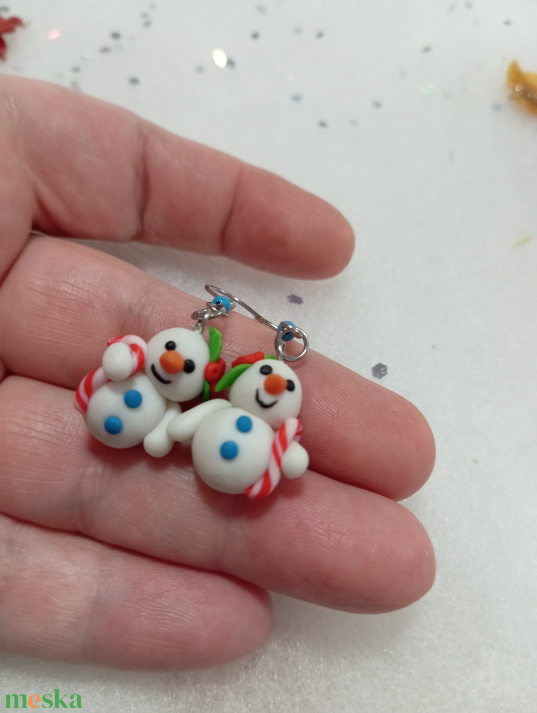Pici Cuki Hóemberke cukorpálcával fülbevaló   - ékszer - fülbevaló - lógó fülbevaló - Meska.hu