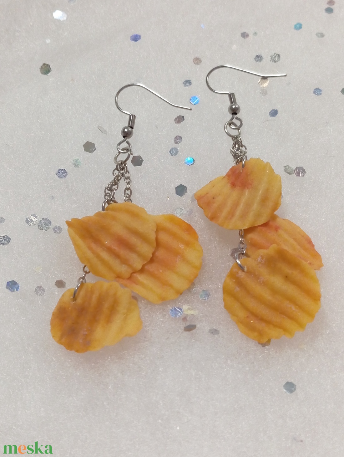 Chips fülbevaló  - ékszer - fülbevaló - lógó fülbevaló - Meska.hu