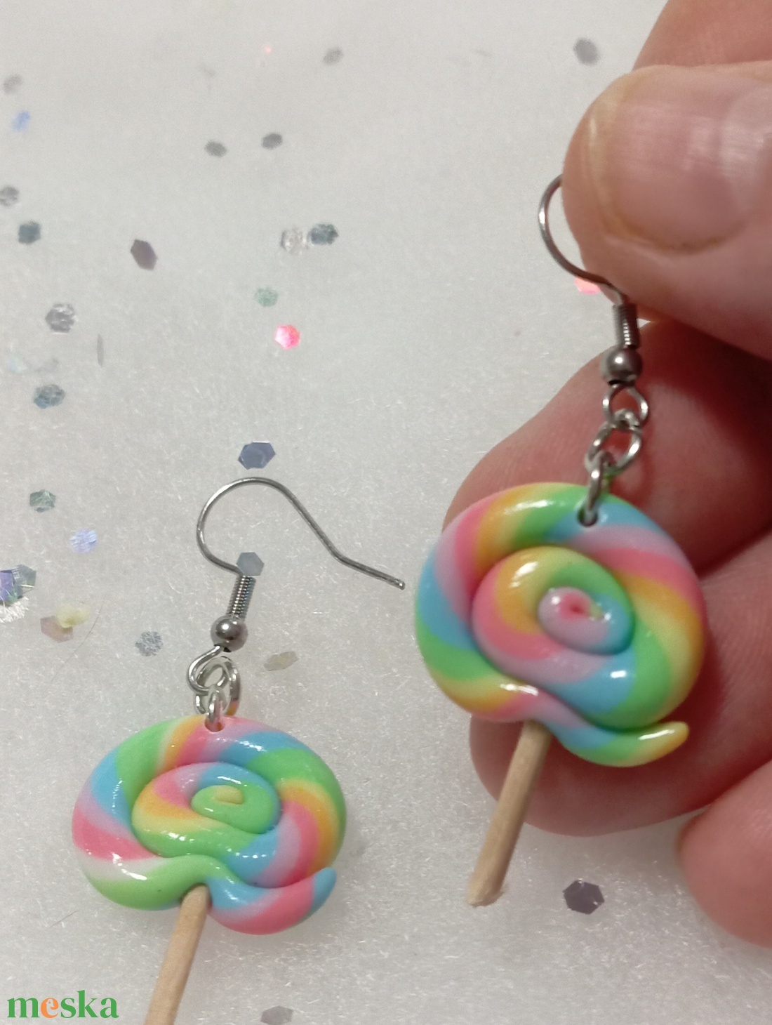 Szivárvány nyalóka fülbevaló  - ékszer - fülbevaló - lógó fülbevaló - Meska.hu
