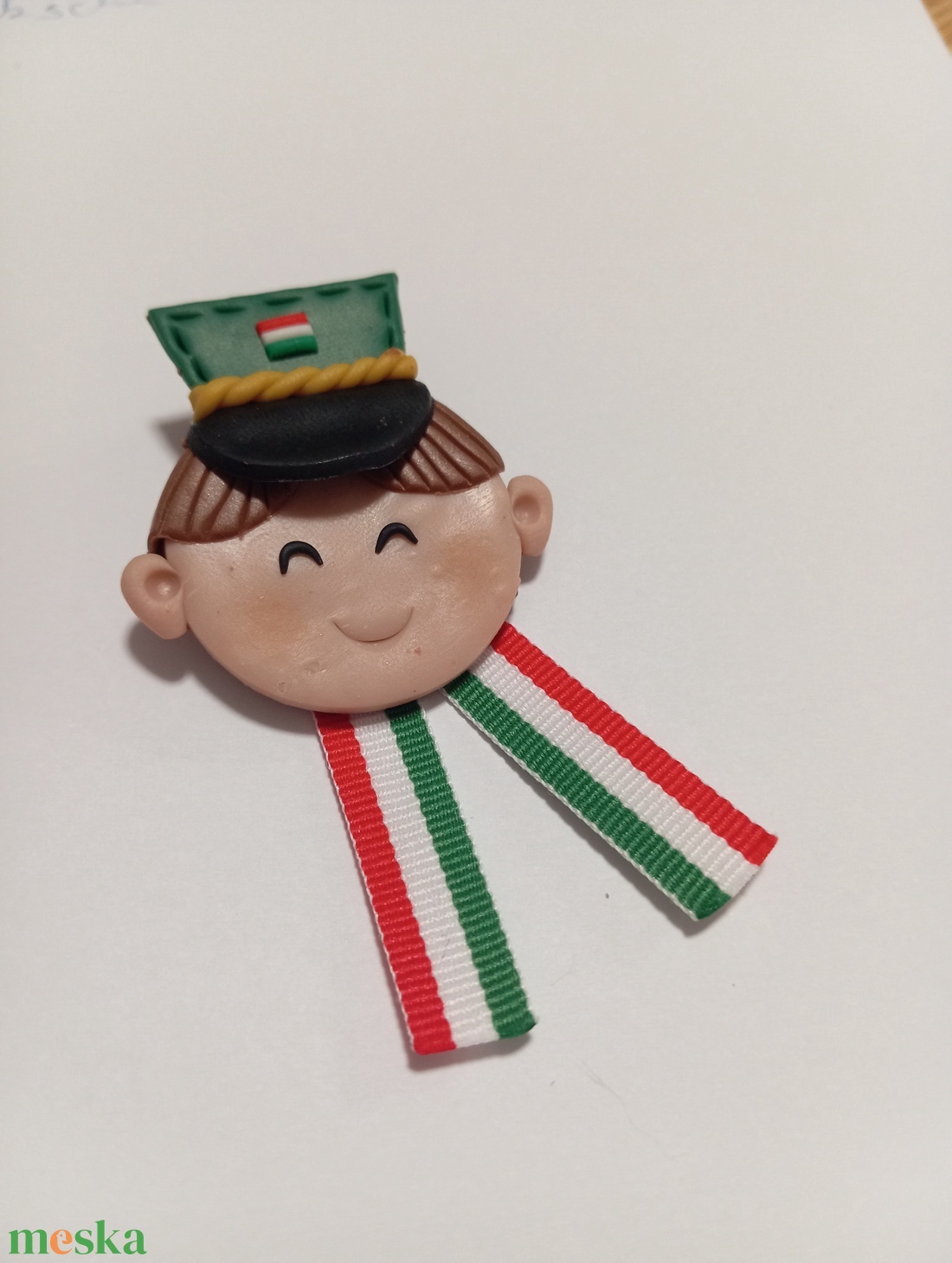 Magyar kis Huszár trikolor kitűző - ékszer - kitűző és bross - Meska.hu
