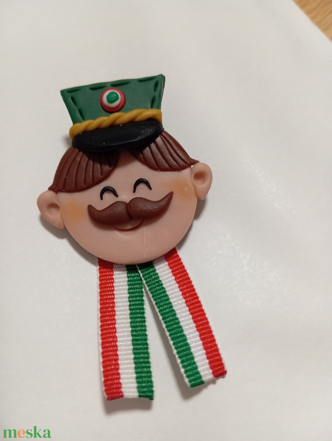 Magyar Huszár trikolor kitűző - ékszer - kitűző és bross - Meska.hu