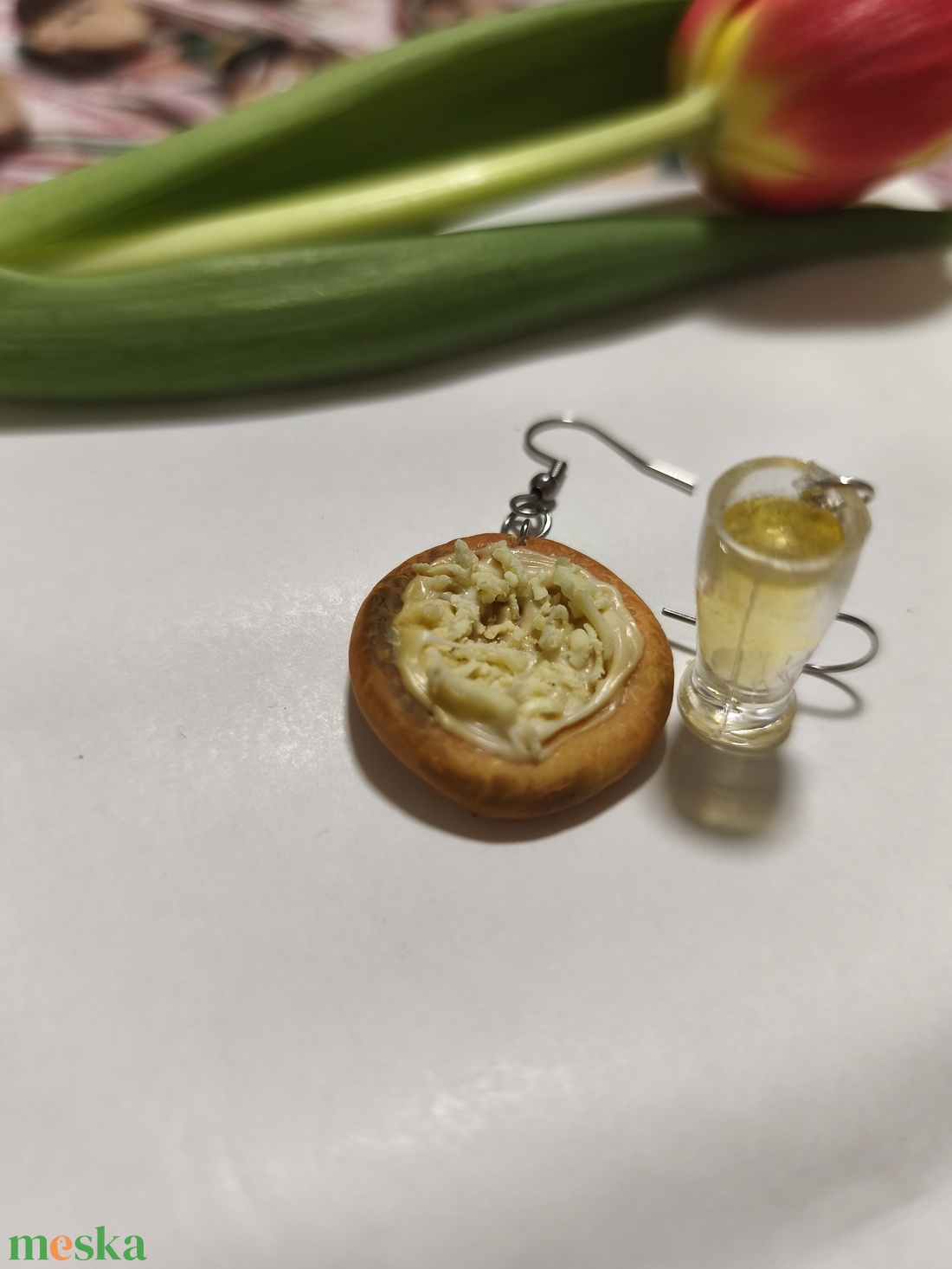 Sör és Sajtos tejfölös lángos  fülbevaló  - ékszer - fülbevaló - lógó fülbevaló - Meska.hu