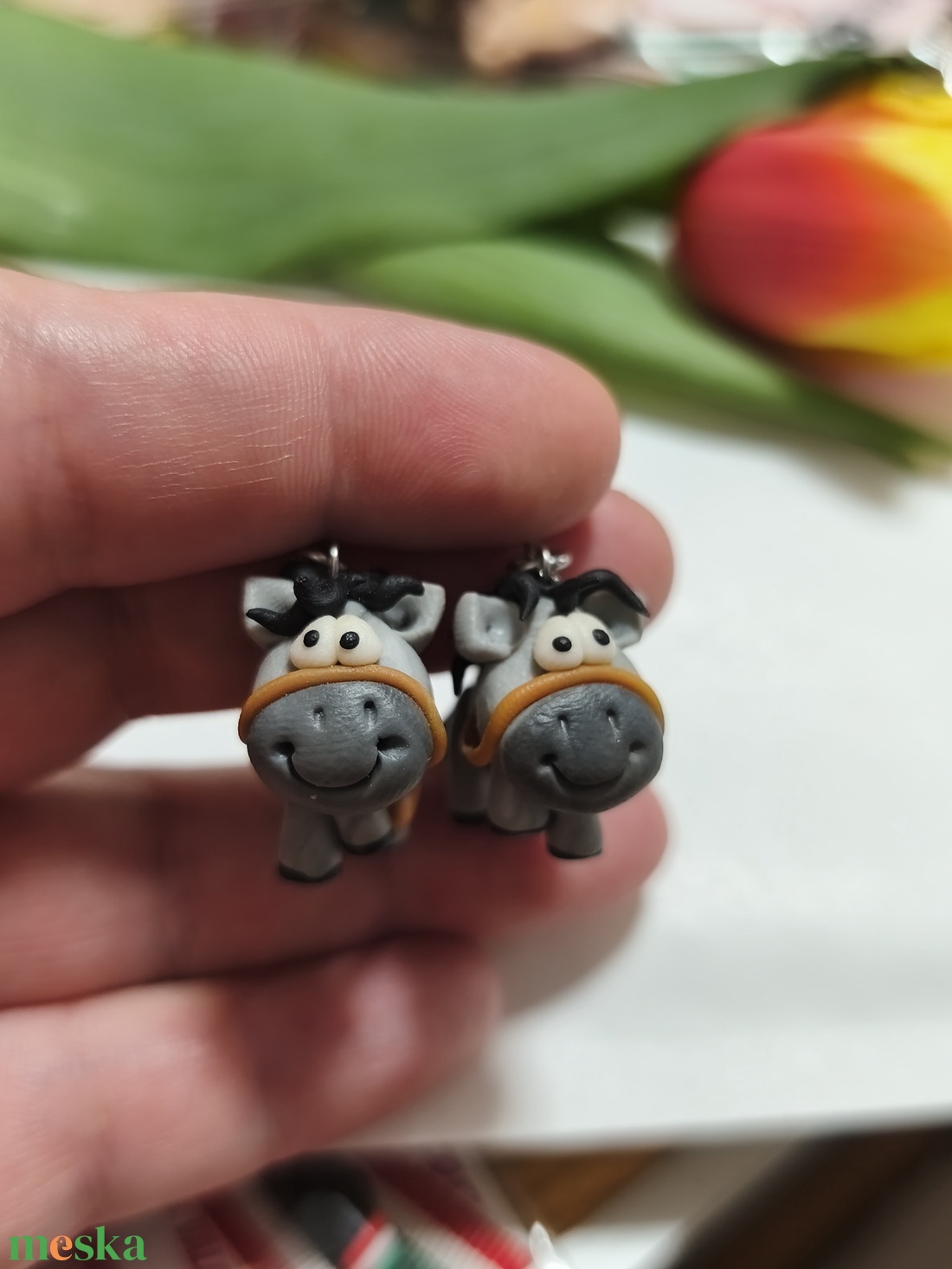 Szürke lovacska fülbevaló  - ékszer - fülbevaló - lógó fülbevaló - Meska.hu