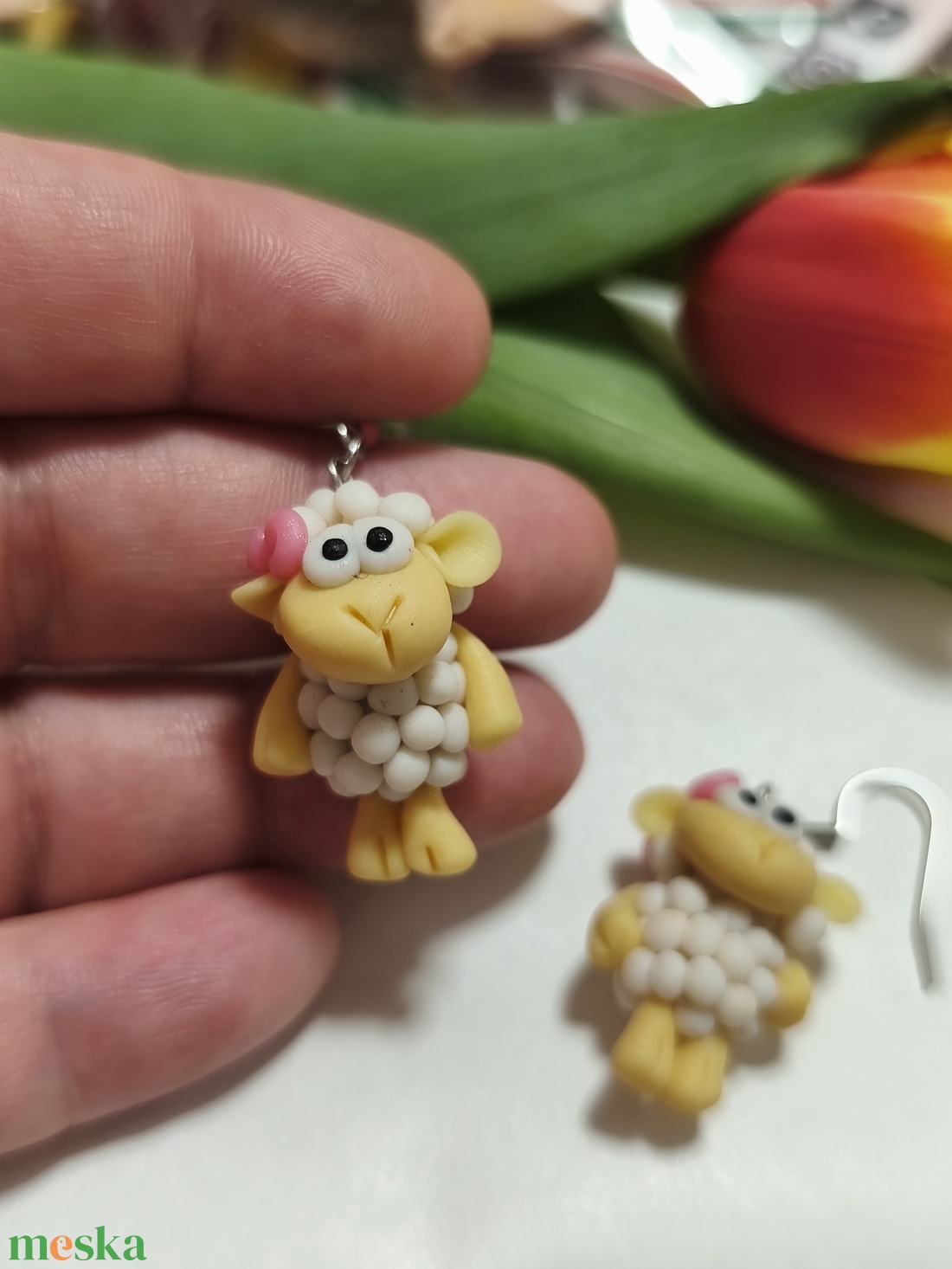 Fehér Bari fülbevaló  - ékszer - fülbevaló - lógó fülbevaló - Meska.hu