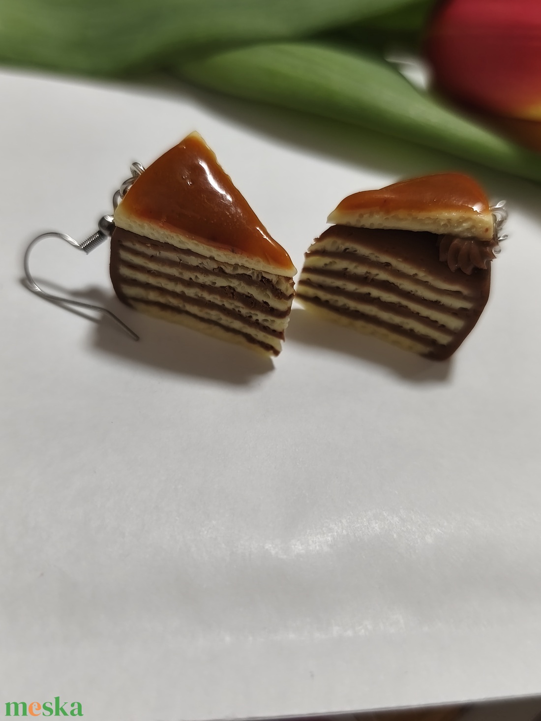 Dobos torta fülbevaló  - ékszer - fülbevaló - lógó fülbevaló - Meska.hu