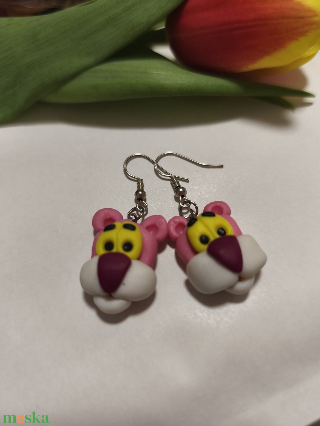 Rózsaszín Párduc gyurma fülbevaló - ékszer - fülbevaló - lógó fülbevaló - Meska.hu