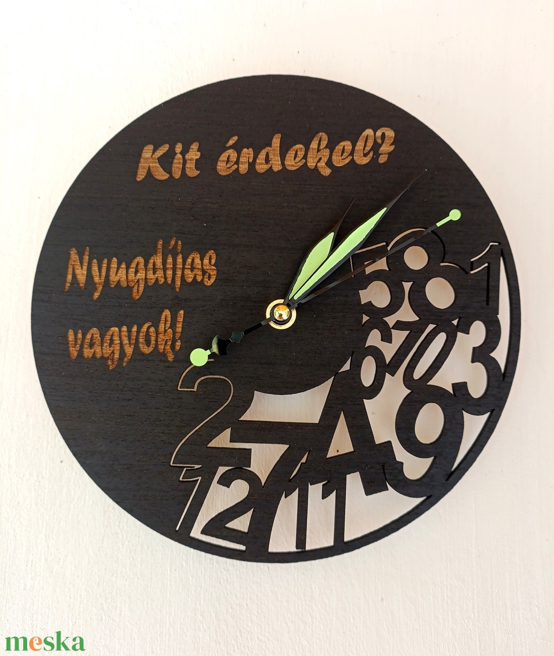 Nyugdíjas falióra - otthon & életmód - dekoráció - fali és függő dekoráció - falióra & óra - Meska.hu Nyugdíjas falióra - otthon & életmód - dekoráció - fali és függő dekoráció - falióra & óra - Meska.hu