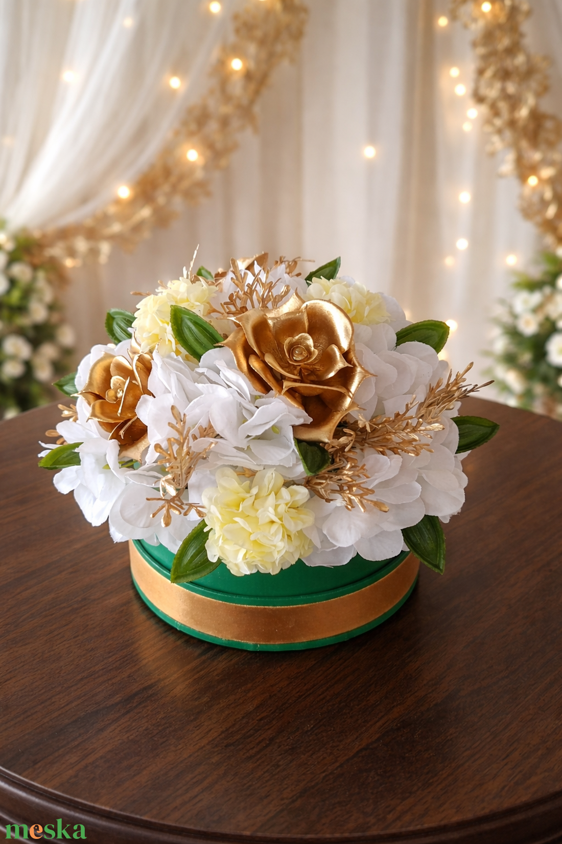 Elegáns arany-fehér virágbox dísz  - otthon & életmód - dekoráció - asztal és polc dekoráció - asztaldísz - Meska.hu