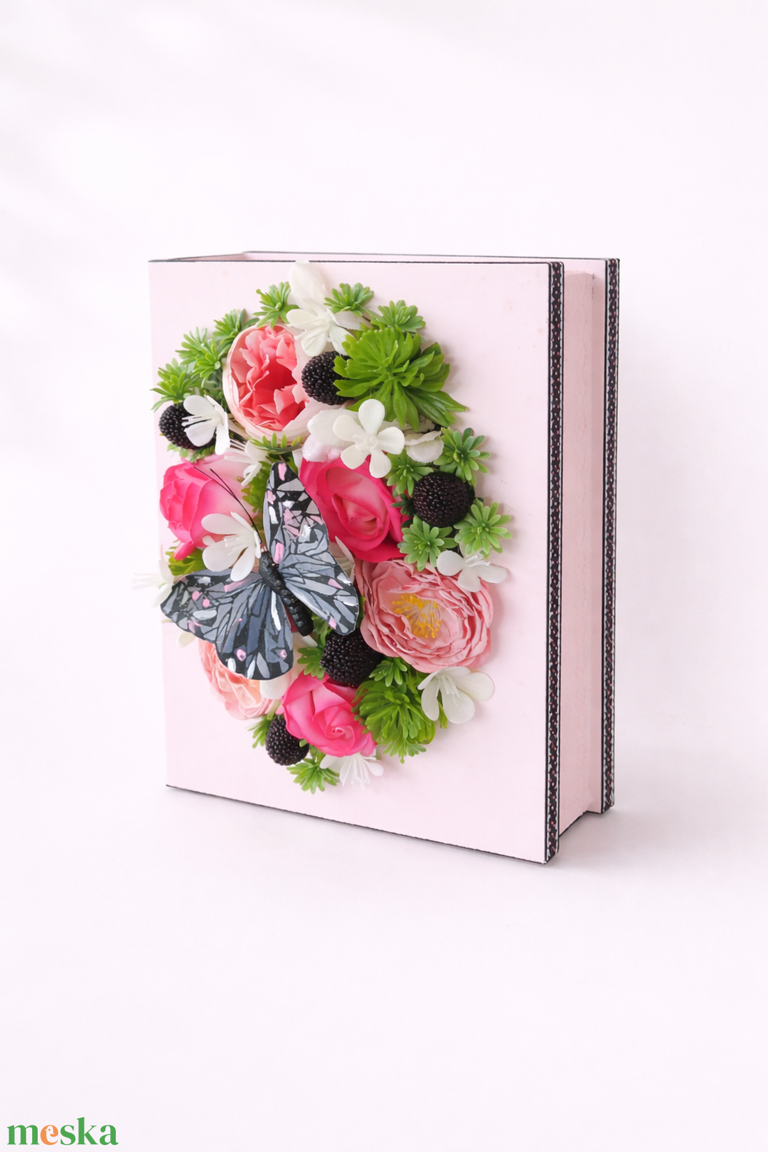  Virágos könyv dísz � romantikus, egyedi dekoráció  - otthon & életmód - dekoráció - asztal és polc dekoráció - asztaldísz - Meska.hu