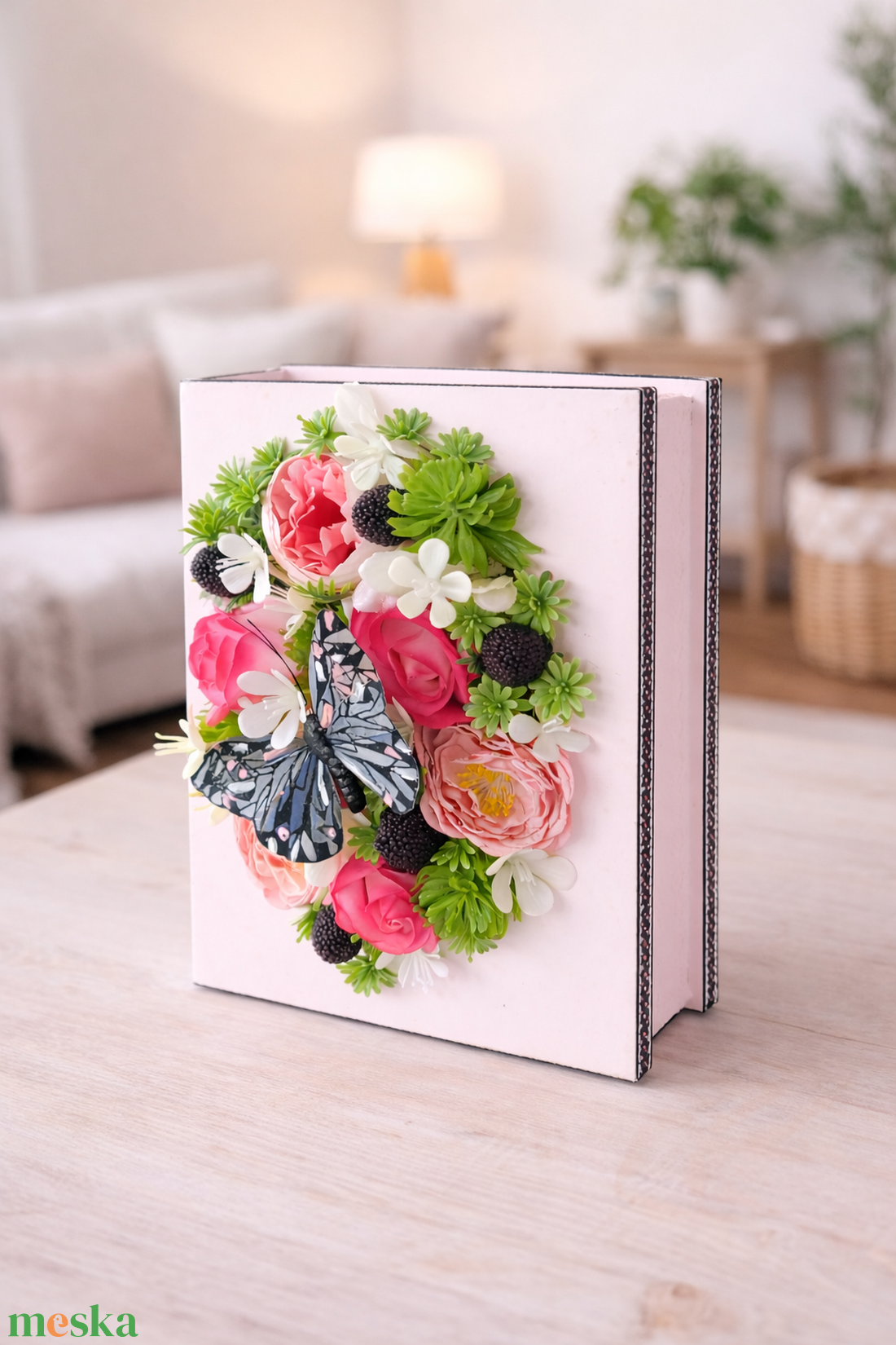  Virágos könyv dísz � romantikus, egyedi dekoráció  - otthon & életmód - dekoráció - asztal és polc dekoráció - asztaldísz - Meska.hu