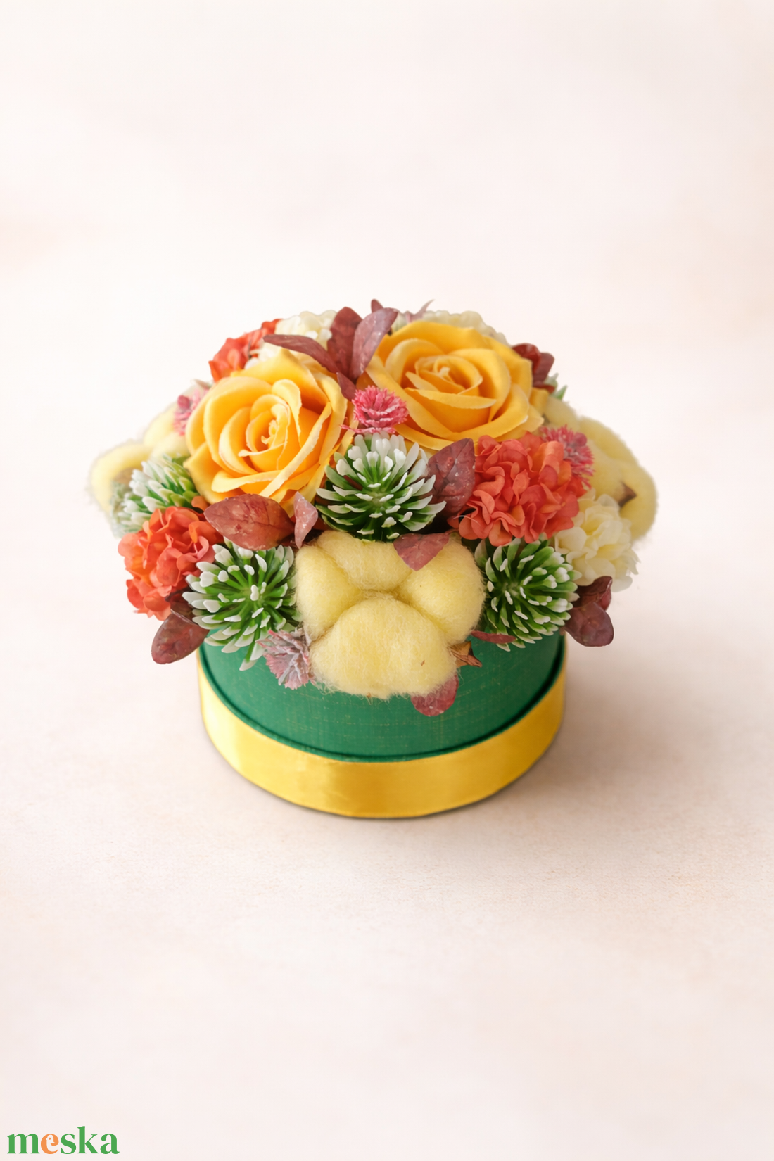 Vidám, napfényes hangulatú asztaldísz � selyemvirág kompozíció - otthon & életmód - dekoráció - asztal és polc dekoráció - asztaldísz - Meska.hu