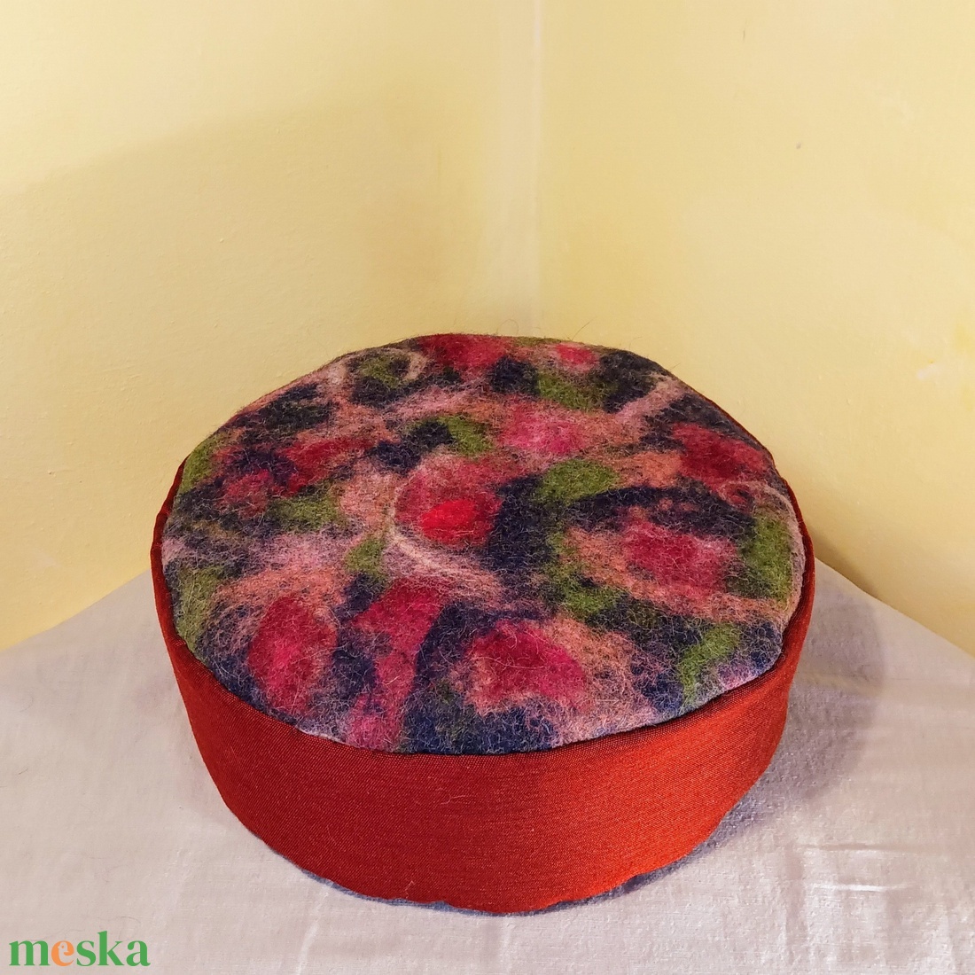 Meditációs ülőpárna, jógapárna nemez ülőlappal Csipkerózsika - játék & sport - sport és kikapcsolódás - jóga, pilates, torna - jógapárna - Meska.hu