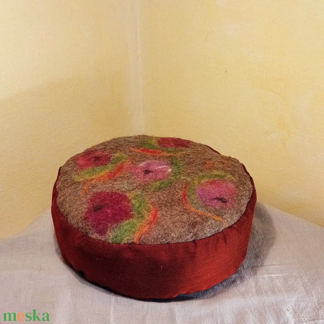 Meditációs ülőpárna, jógapárna nemez ülőlappal Kincső - játék & sport - sport és kikapcsolódás - jóga, pilates, torna - jógapárna - Meska.hu