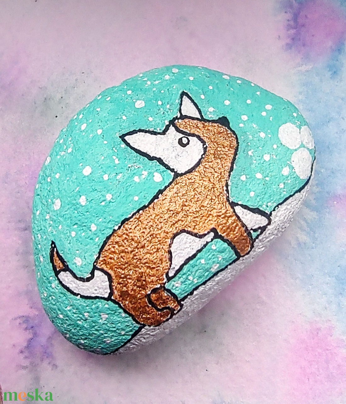 Kézzel festett kutyus kavics - kiskutya kő - kutya, havazás, hógolyó  - otthon & életmód - dekoráció - asztal és polc dekoráció - kavics & kő - Meska.hu