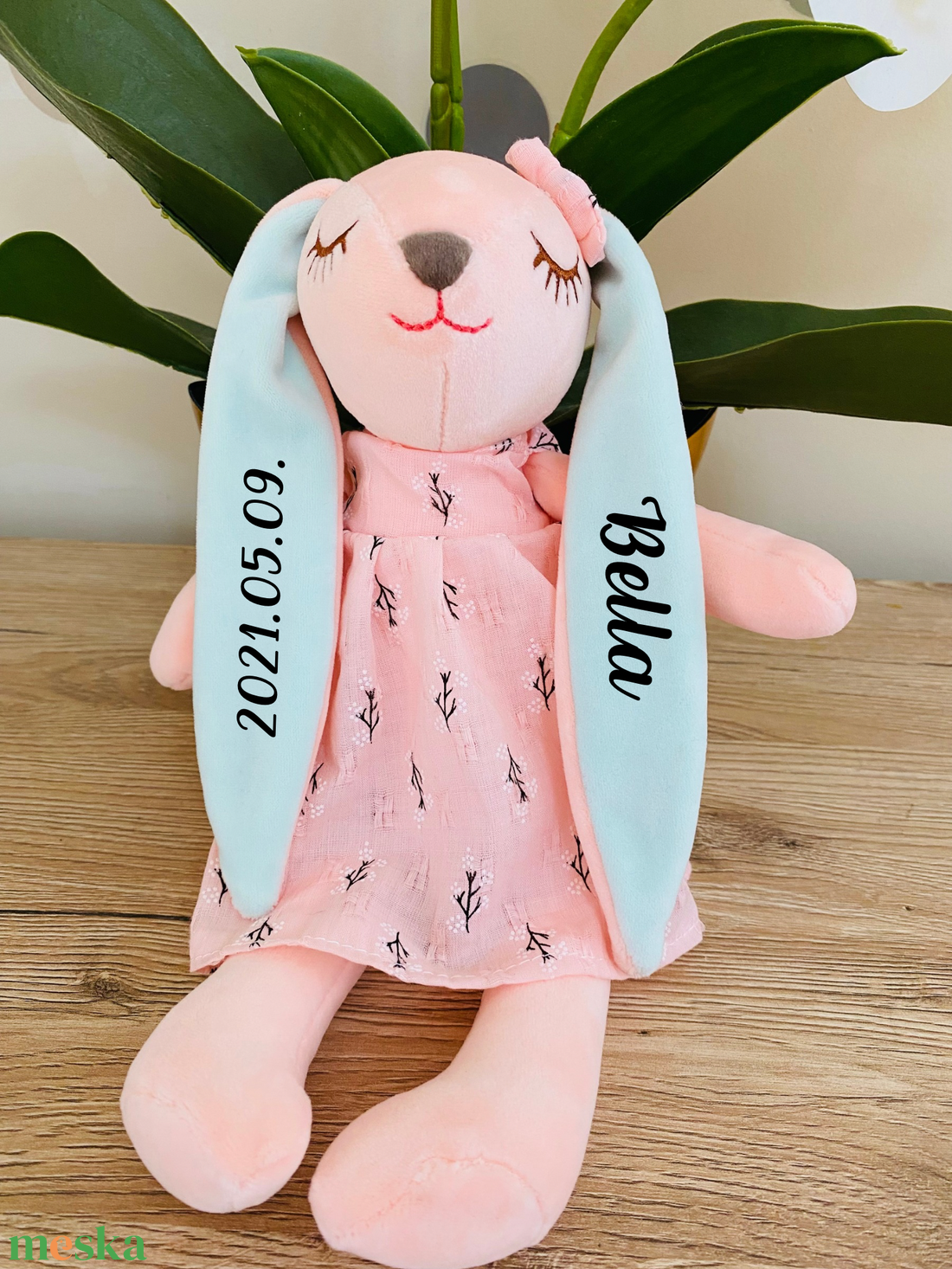 Névre szóló, személyre szabható plüss nyuszi, emlékőrző plüss  - otthon & életmód - dekoráció - dísztárgy - Meska.hu