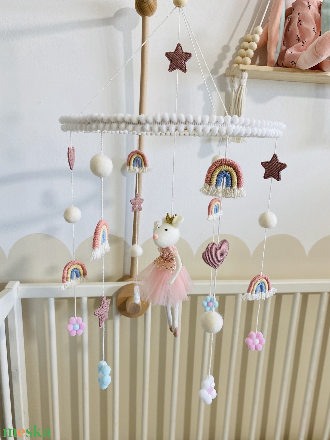 Pastell Dream Baba kiságyforgó balerina egérkével - Balerinás babaforgó makramé szivárványokkal, pasztell kiságyforgó  - otthon & életmód - babaszoba, gyerekszoba - babaszoba dekoráció - Meska.hu
