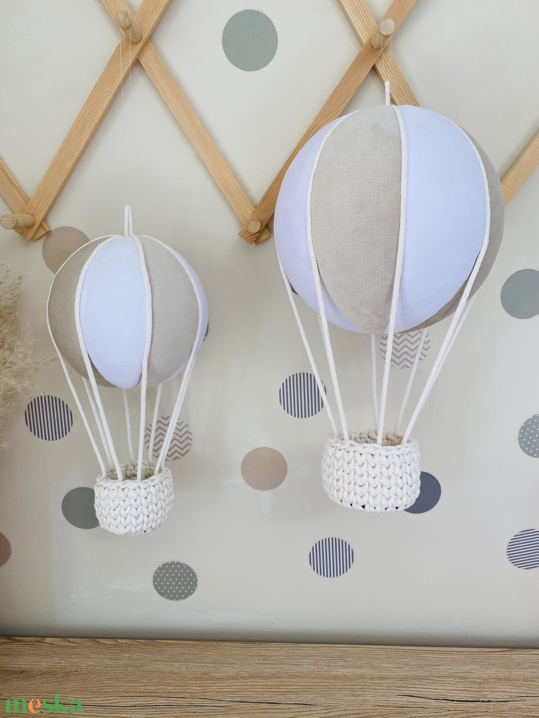 Hőlégballon szett babaszoba dekoráció - bézs színű nagy-közepes hőlégballon szett - otthon & életmód - babaszoba, gyerekszoba - babaszoba dekoráció - Meska.hu Hőlégballon szett babaszoba dekoráció - bézs színű nagy-közepes hőlégballon szett - otthon & életmód - babaszoba, gyerekszoba - babaszoba dekoráció - Meska.hu