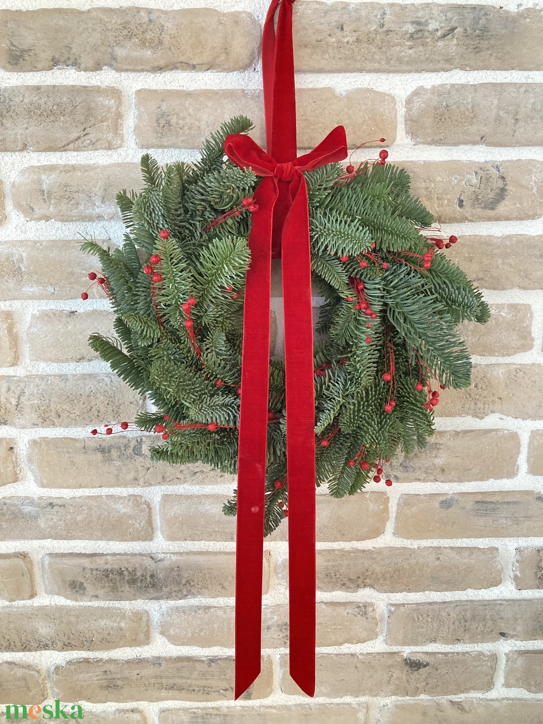 Élő fenyős kopogtató piros színben, Klasszikus Karácsony - karácsony - adventi díszek - adventi ajtódísz - Meska.hu