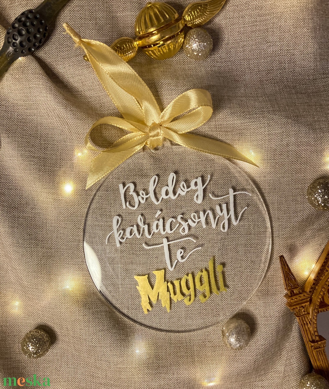 Harry Potter vicces plexi karácsonyfadísz szaténszalaggal - karácsony - karácsonyi lakásdekoráció - karácsonyfadíszek - Meska.hu
