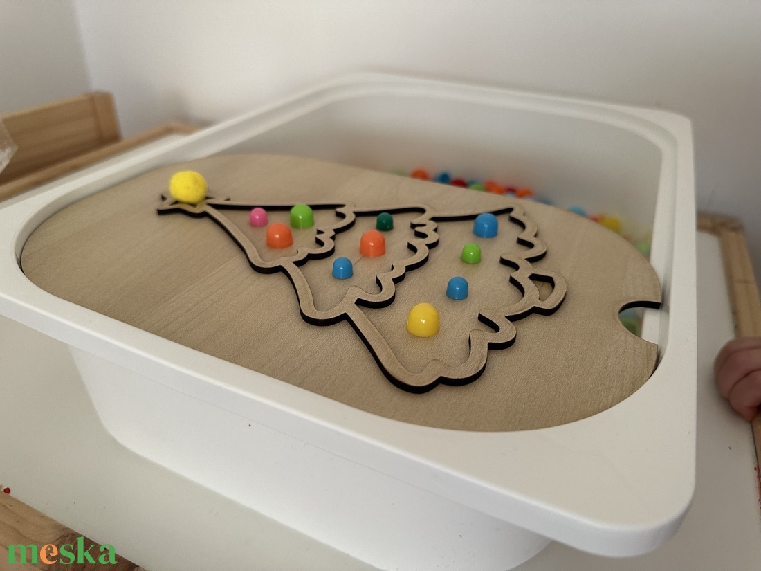 Szenzoros készségfejlesztő tábla - játék & sport - készségfejlesztő és logikai játék - szín és formaválogató játékok - Meska.hu