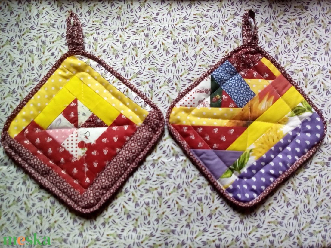 Patchwork edényfogó - otthon & életmód - konyhafelszerelés, tálalás - konyhai textil - edényfogó & edényfedő - Meska.hu Patchwork edényfogó - otthon & életmód - konyhafelszerelés, tálalás - konyhai textil - edényfogó & edényfedő - Meska.hu
