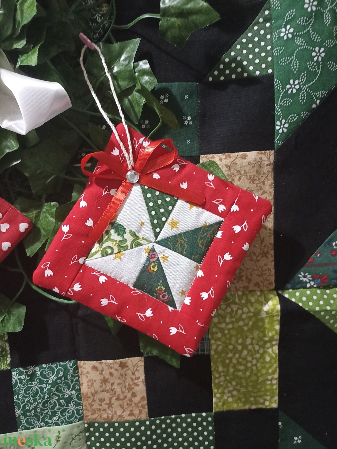 Patchwork karácsonyi dísz - karácsony - karácsonyi lakásdekoráció - karácsonyfadíszek - Meska.hu
