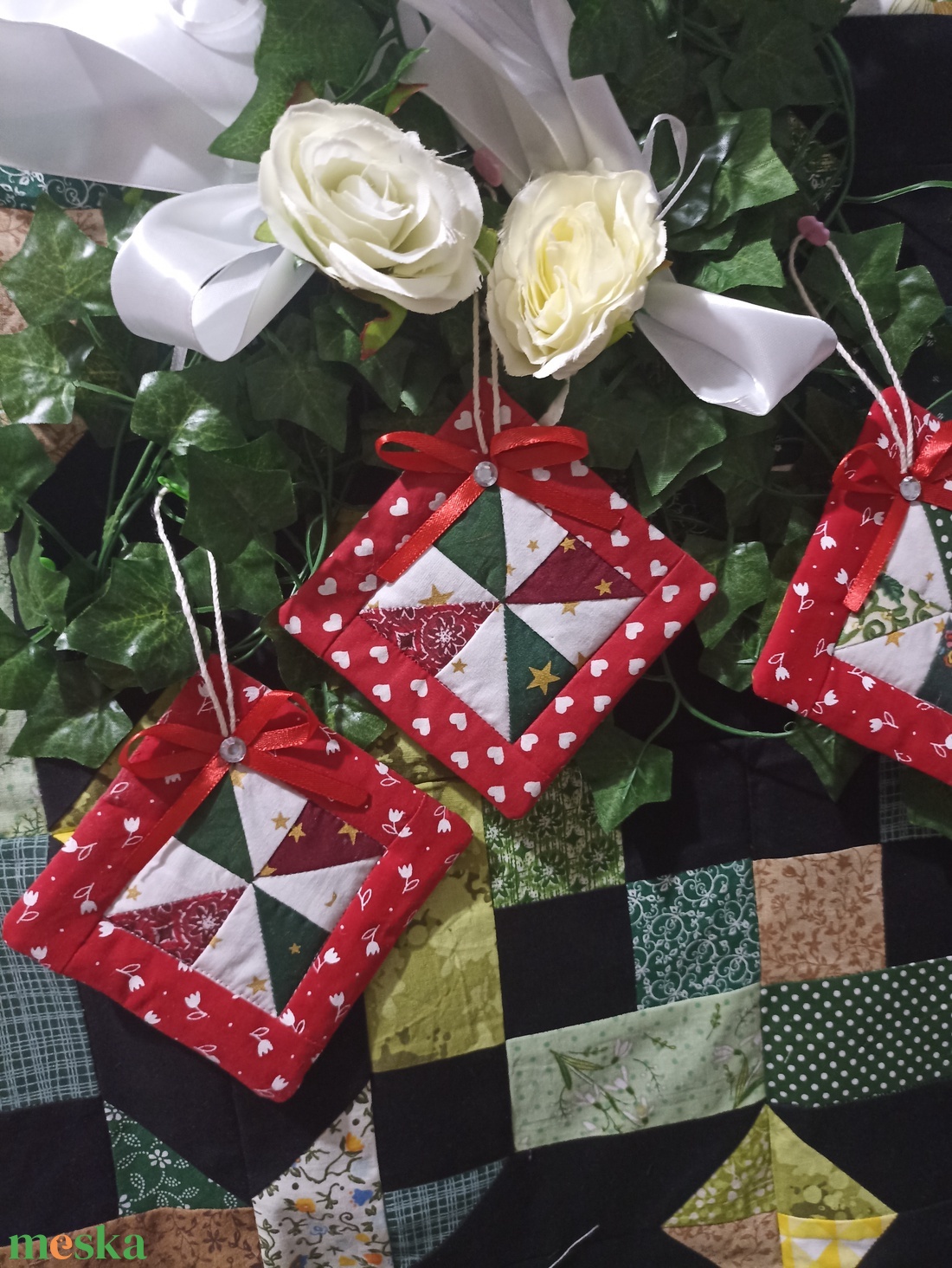 Patchwork karácsonyi dísz - karácsony - karácsonyi lakásdekoráció - karácsonyfadíszek - Meska.hu