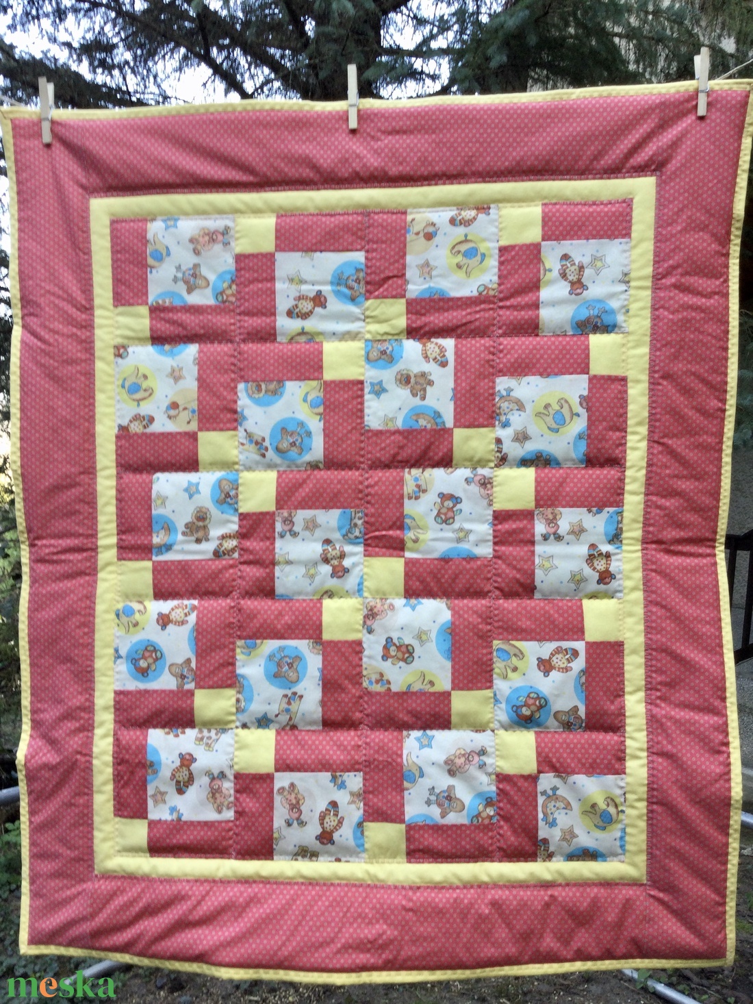 Állatkás piros pöttyös patchwork babatakaró - otthon & életmód - babaszoba, gyerekszoba - babatakaró, gyerek pléd - Meska.hu Állatkás piros pöttyös patchwork babatakaró - otthon & életmód - babaszoba, gyerekszoba - babatakaró, gyerek pléd - Meska.hu