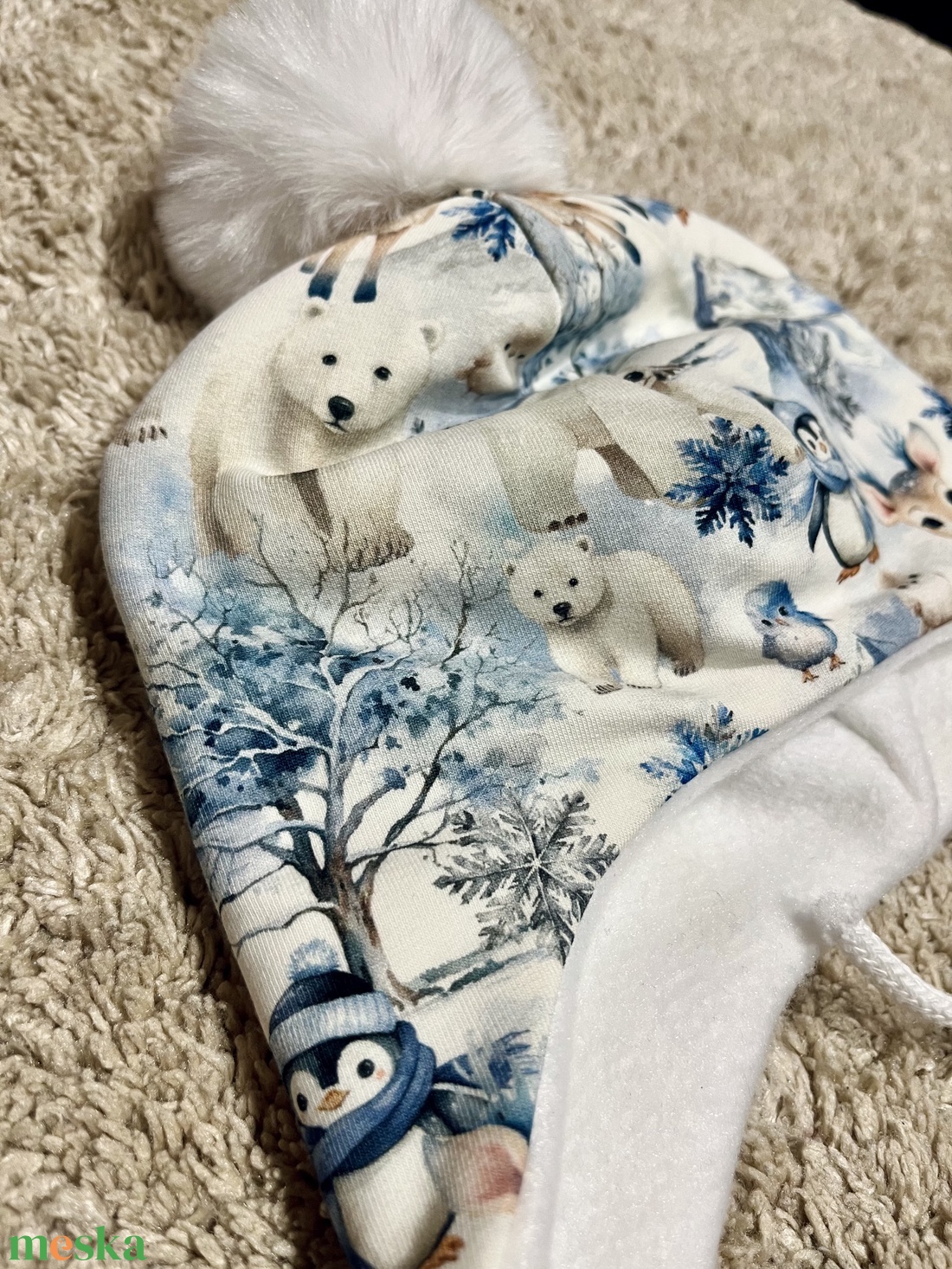 Megkötős sapka, pompommal - ruha & divat - babaruha & gyerekruha - babasapka - Meska.hu