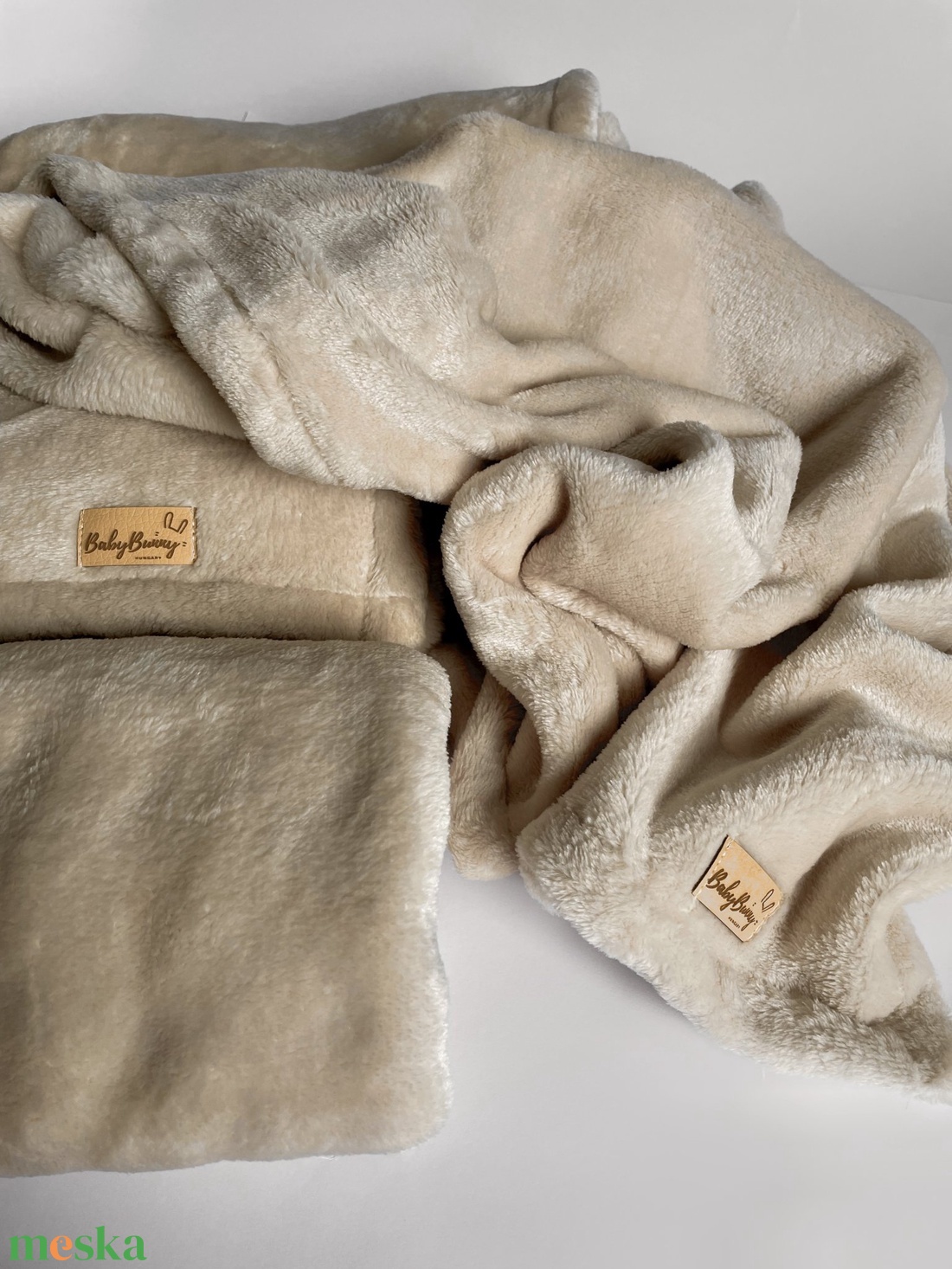 Puha plüss takaró - bézs - otthon & életmód - babaszoba, gyerekszoba - babatakaró, gyerek pléd - Meska.hu