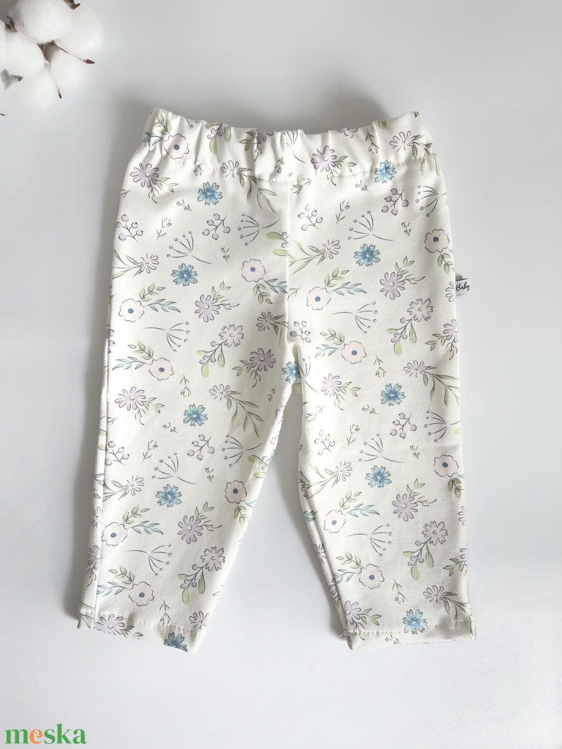 Baba leggings - fehér virágos (56-os) - ruha & divat - babaruha & gyerekruha - nadrág - Meska.hu Baba leggings - fehér virágos (56-os) - ruha & divat - babaruha & gyerekruha - nadrág - Meska.hu