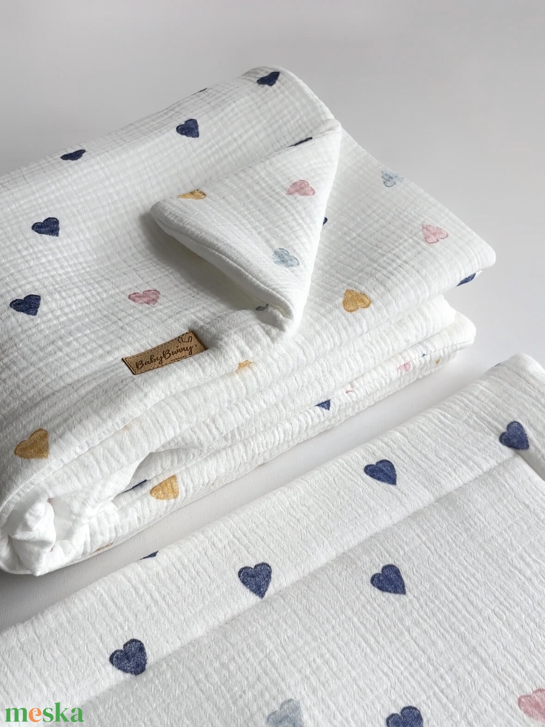 Bélelt baba ágynemű szett hearts - otthon & életmód - babaszoba, gyerekszoba - babatakaró, gyerek pléd - Meska.hu Bélelt baba ágynemű szett hearts - otthon & életmód - babaszoba, gyerekszoba - babatakaró, gyerek pléd - Meska.hu