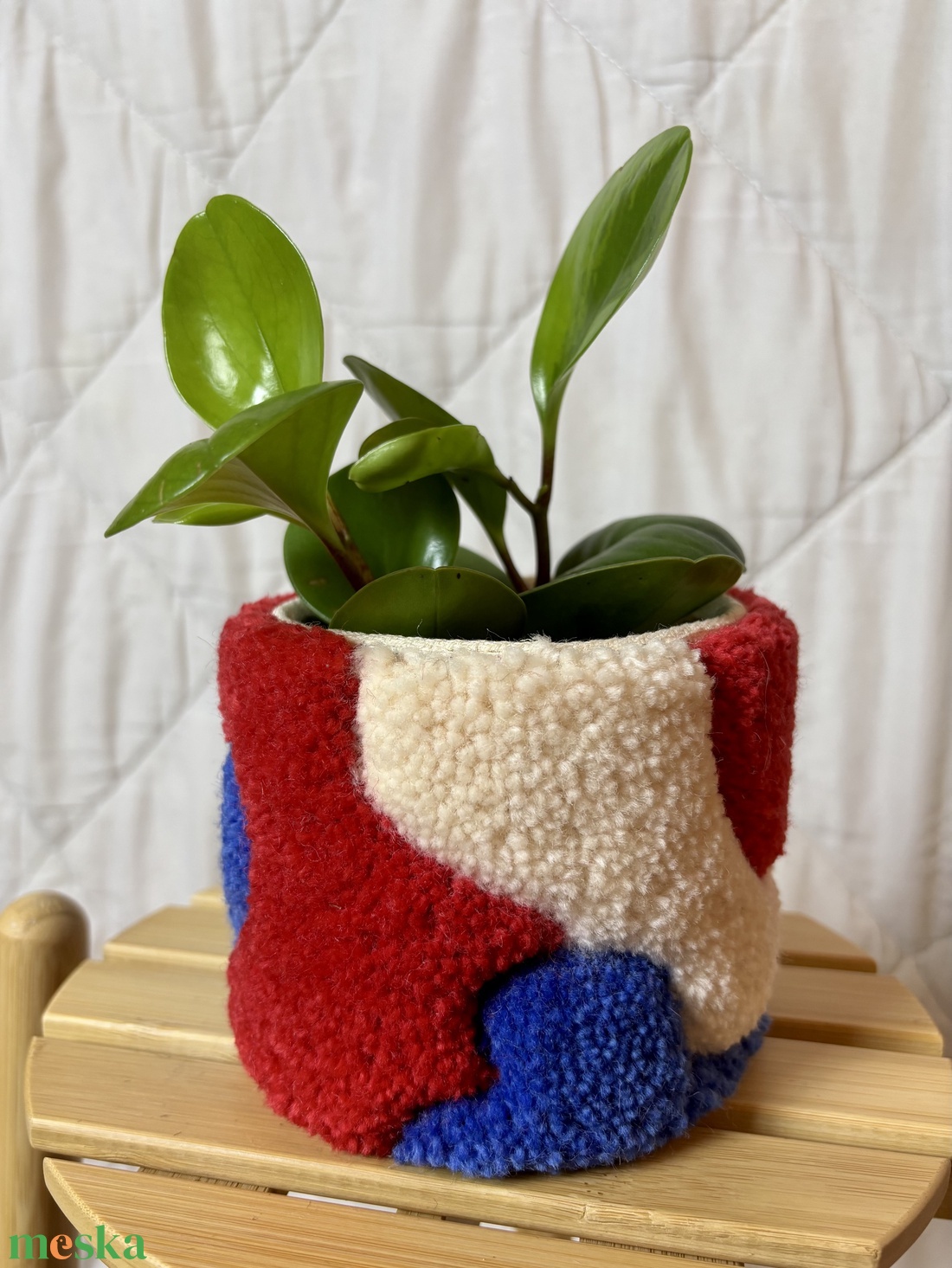 Tufted gyapjú kaspó takaró - otthon & életmód - virágdekoráció - virágtartó - kaspó - Meska.hu