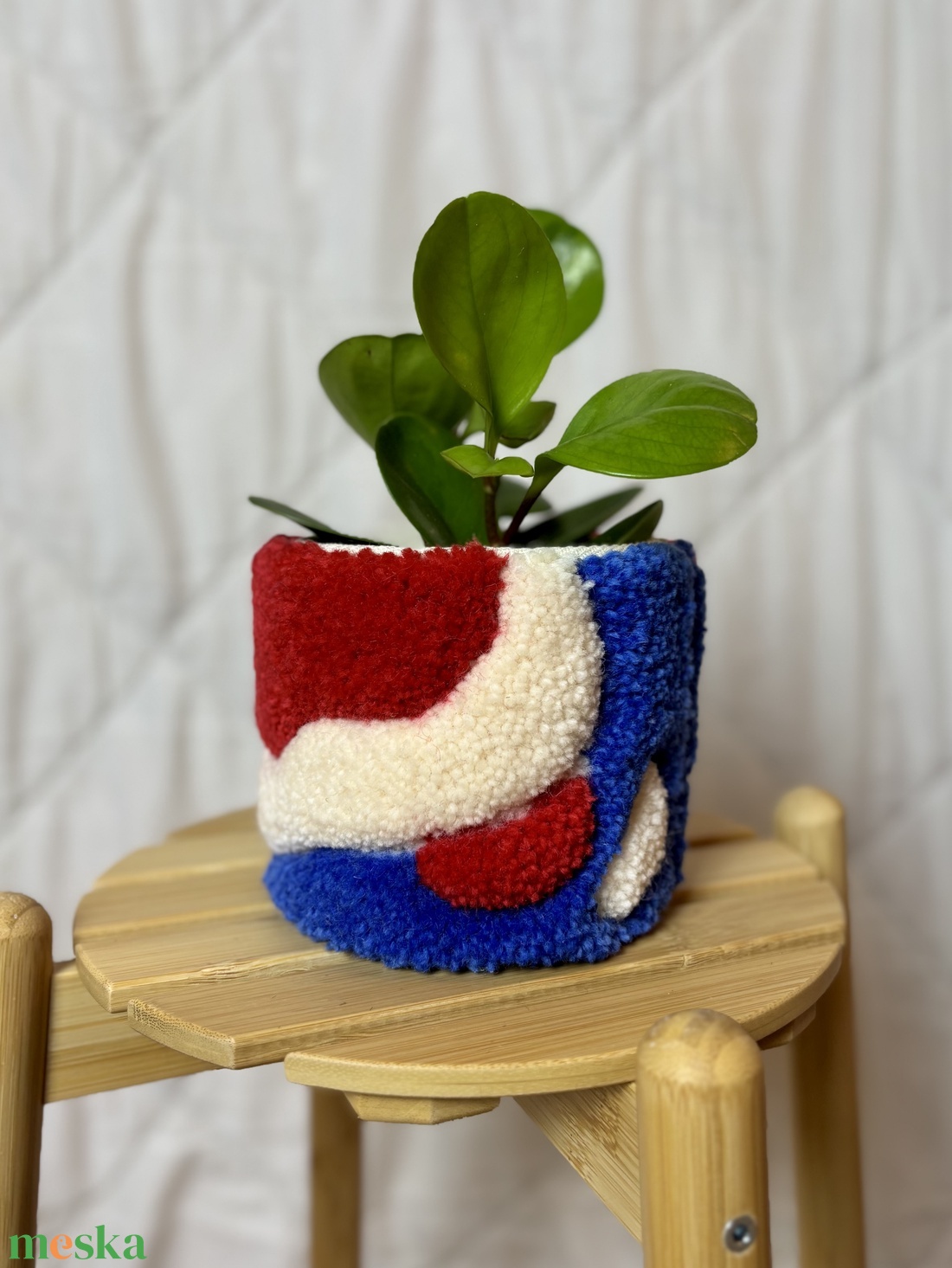 Tufted gyapjú kaspó takaró - otthon & életmód - virágdekoráció - virágtartó - kaspó - Meska.hu