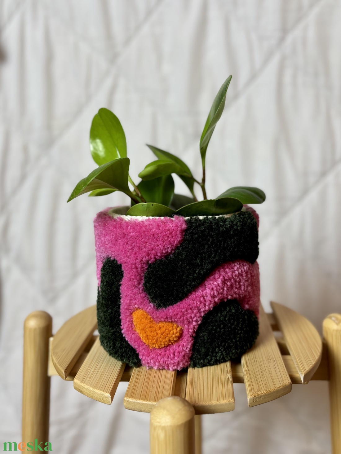 Tufted gyapjú kaspó takaró - otthon & életmód - virágdekoráció - virágtartó - kaspó - Meska.hu