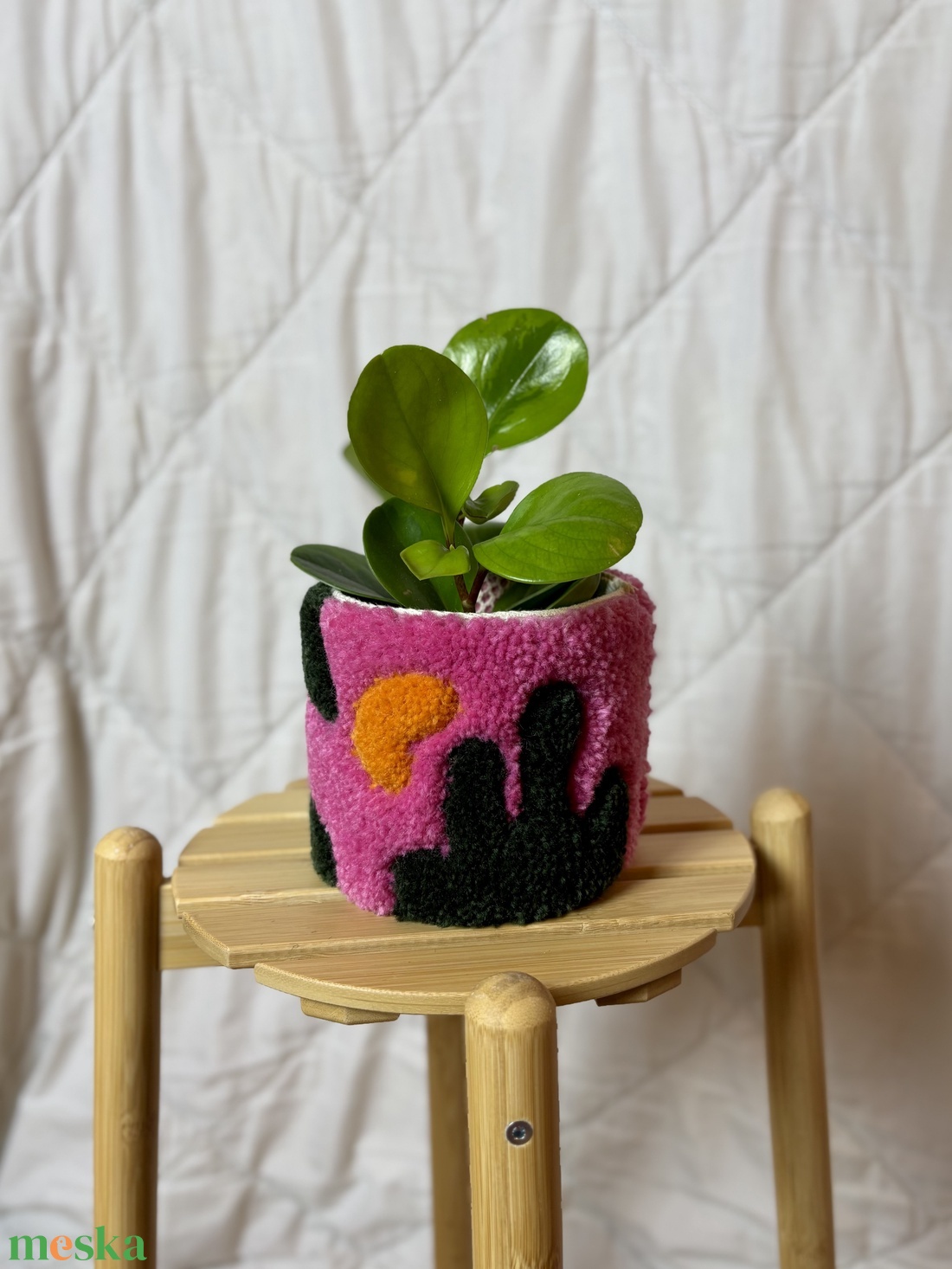 Tufted gyapjú kaspó takaró - otthon & életmód - virágdekoráció - virágtartó - kaspó - Meska.hu