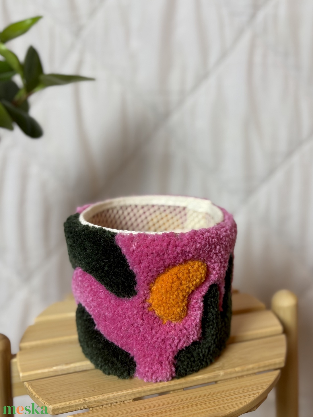 Tufted gyapjú kaspó takaró - otthon & életmód - virágdekoráció - virágtartó - kaspó - Meska.hu