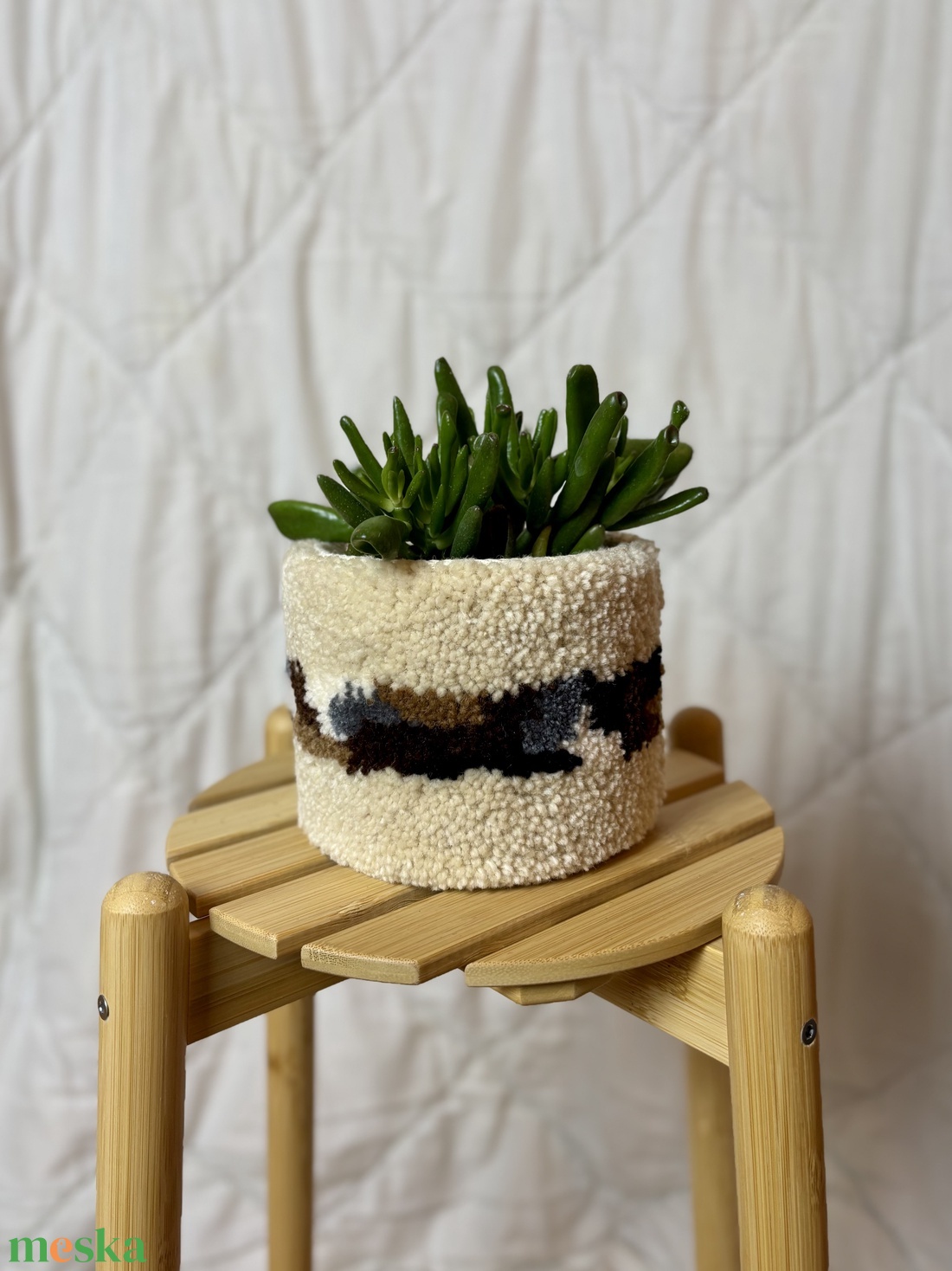 Tufted gyapjú kaspó takaró - otthon & életmód - virágdekoráció - virágtartó - kaspó - Meska.hu