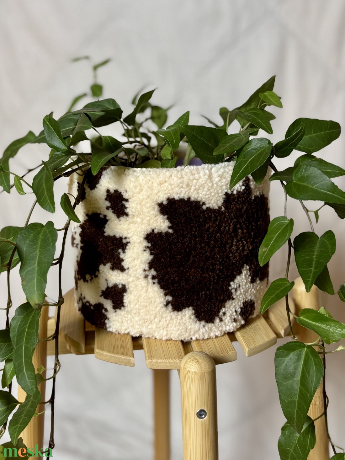 Tufted gyapjú kaspó takaró - otthon & életmód - virágdekoráció - virágtartó - kaspó - Meska.hu