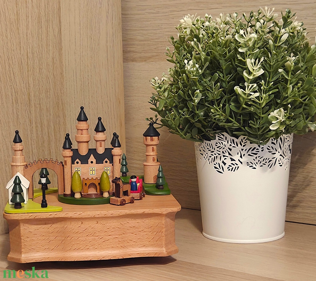 Kastély - mozgó zenedoboz - otthon & életmód - dekoráció - asztal és polc dekoráció - zenedoboz - Meska.hu Kastély - mozgó zenedoboz - otthon & életmód - dekoráció - asztal és polc dekoráció - zenedoboz - Meska.hu