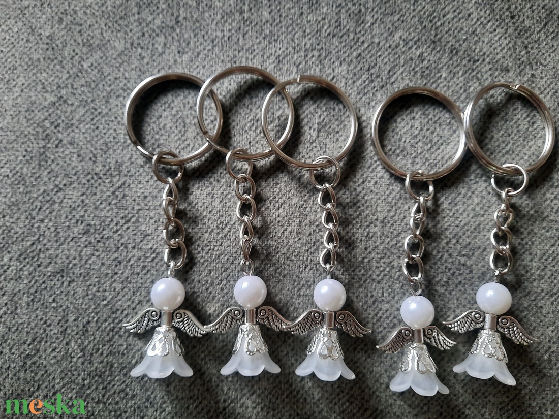 Angyalka kulcstartó  - táska & tok - kulcstartó & táskadísz - táskadísz - Meska.hu