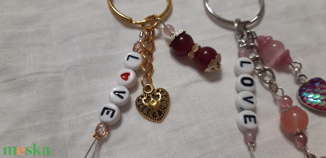 Szivecskék - táska & tok - kulcstartó & táskadísz - kulcstartó - Meska.hu