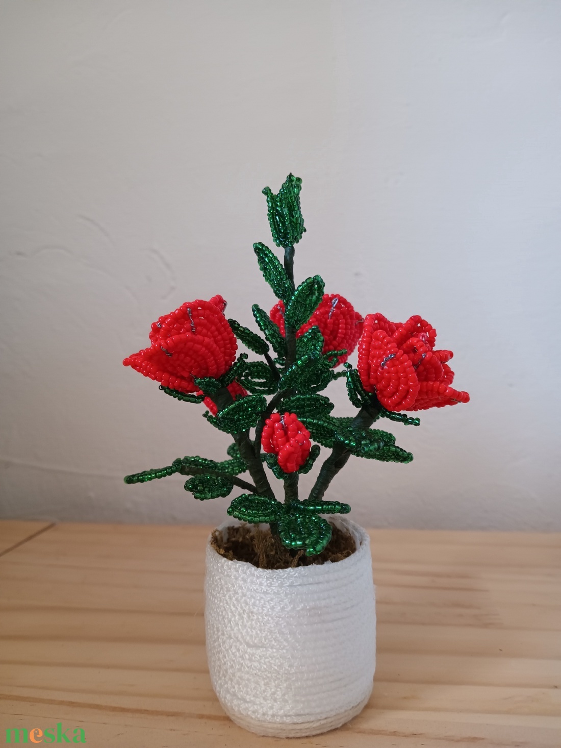 Rózsa virág gyöngyből - otthon & életmód - dekoráció - asztal és polc dekoráció - asztaldísz - Meska.hu