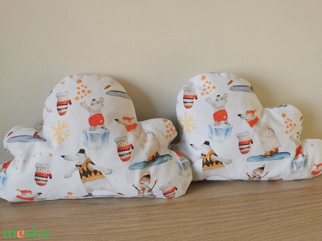 Jegesmedvés, karácsonyi felhőalakú párna (2 db együtt) - otthon & életmód - babaszoba, gyerekszoba - gyerek díszpárna - Meska.hu Jegesmedvés, karácsonyi felhőalakú párna (2 db együtt) - otthon & életmód - babaszoba, gyerekszoba - gyerek díszpárna - Meska.hu
