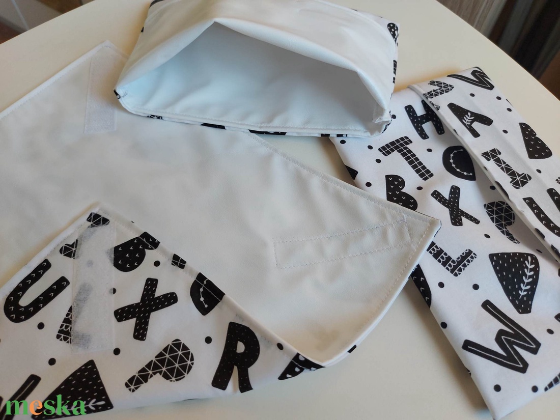 Piknik és uzsonnás pack - uzsonnás tasak, snack tasakok és újraszalvéta, belül vízzáró réteggel (betűs) - táska & tok - uzsonna- & ebéd tartó - szendvics csomagoló - Meska.hu Piknik és uzsonnás pack - uzsonnás tasak, snack tasakok és újraszalvéta, belül vízzáró réteggel (betűs) - táska & tok - uzsonna- & ebéd tartó - szendvics csomagoló - Meska.hu