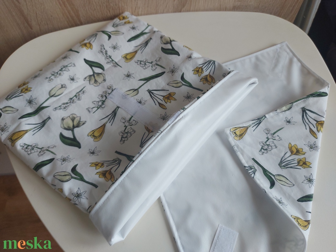 Egyedi virágmintás ételtárolók: snack tasak, uzsonnás tasak, újraszalvéta vízzáró réteggel - táska & tok - uzsonna- & ebéd tartó - szendvics csomagoló - Meska.hu Egyedi virágmintás ételtárolók: snack tasak, uzsonnás tasak, újraszalvéta vízzáró réteggel - táska & tok - uzsonna- & ebéd tartó - szendvics csomagoló - Meska.hu