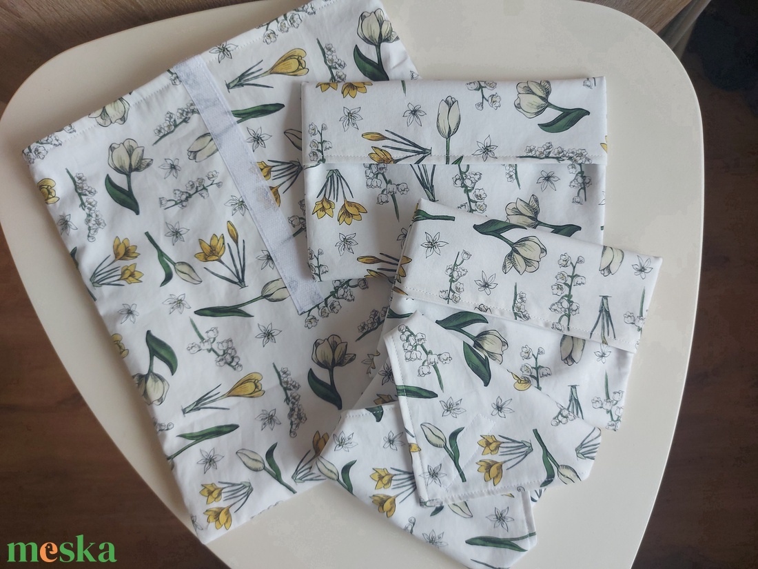 Egyedi virágmintás ételtárolók: snack tasak, uzsonnás tasak, újraszalvéta vízzáró réteggel - táska & tok - uzsonna- & ebéd tartó - szendvics csomagoló - Meska.hu Egyedi virágmintás ételtárolók: snack tasak, uzsonnás tasak, újraszalvéta vízzáró réteggel - táska & tok - uzsonna- & ebéd tartó - szendvics csomagoló - Meska.hu