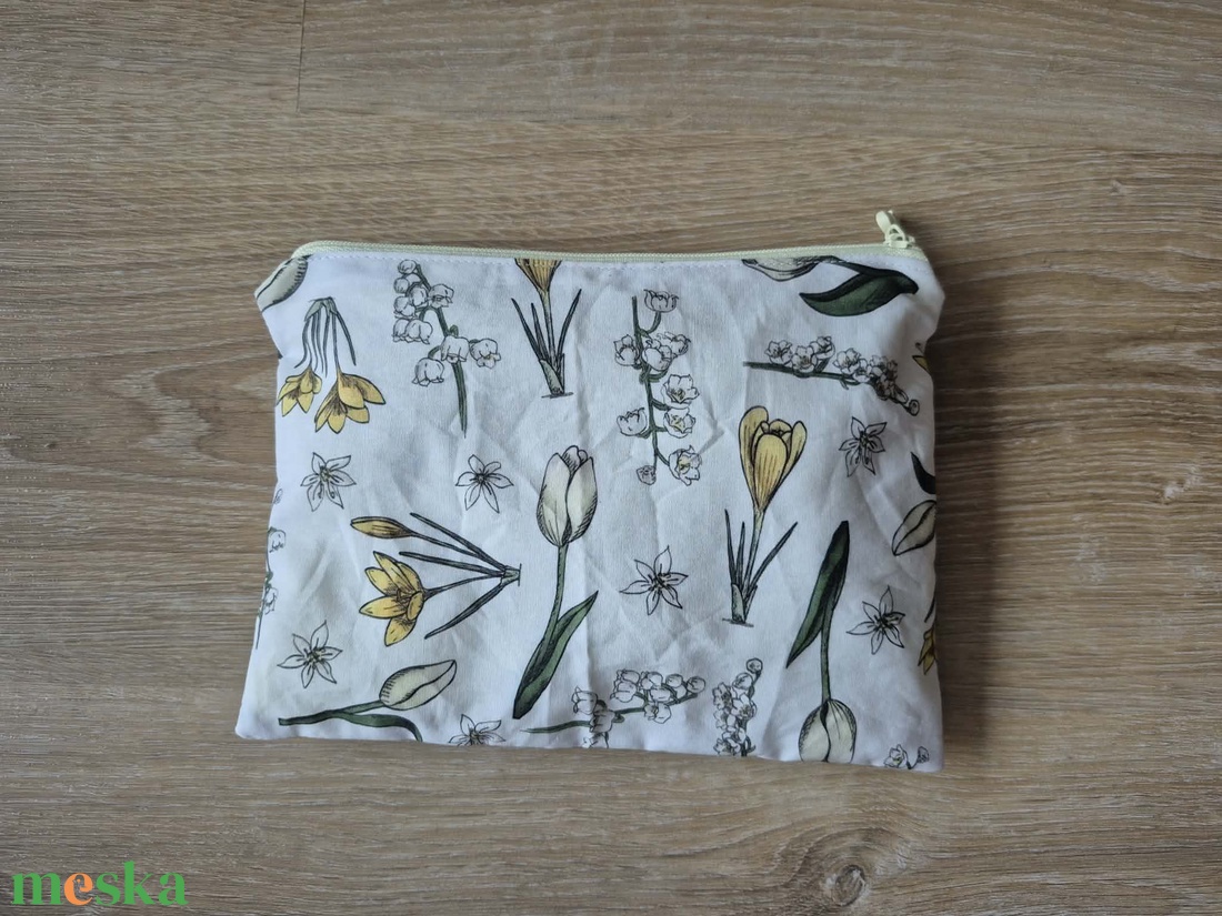 Virágos pamut nesszeszer - masnis cipzárral - táska & tok - neszesszer - Meska.hu