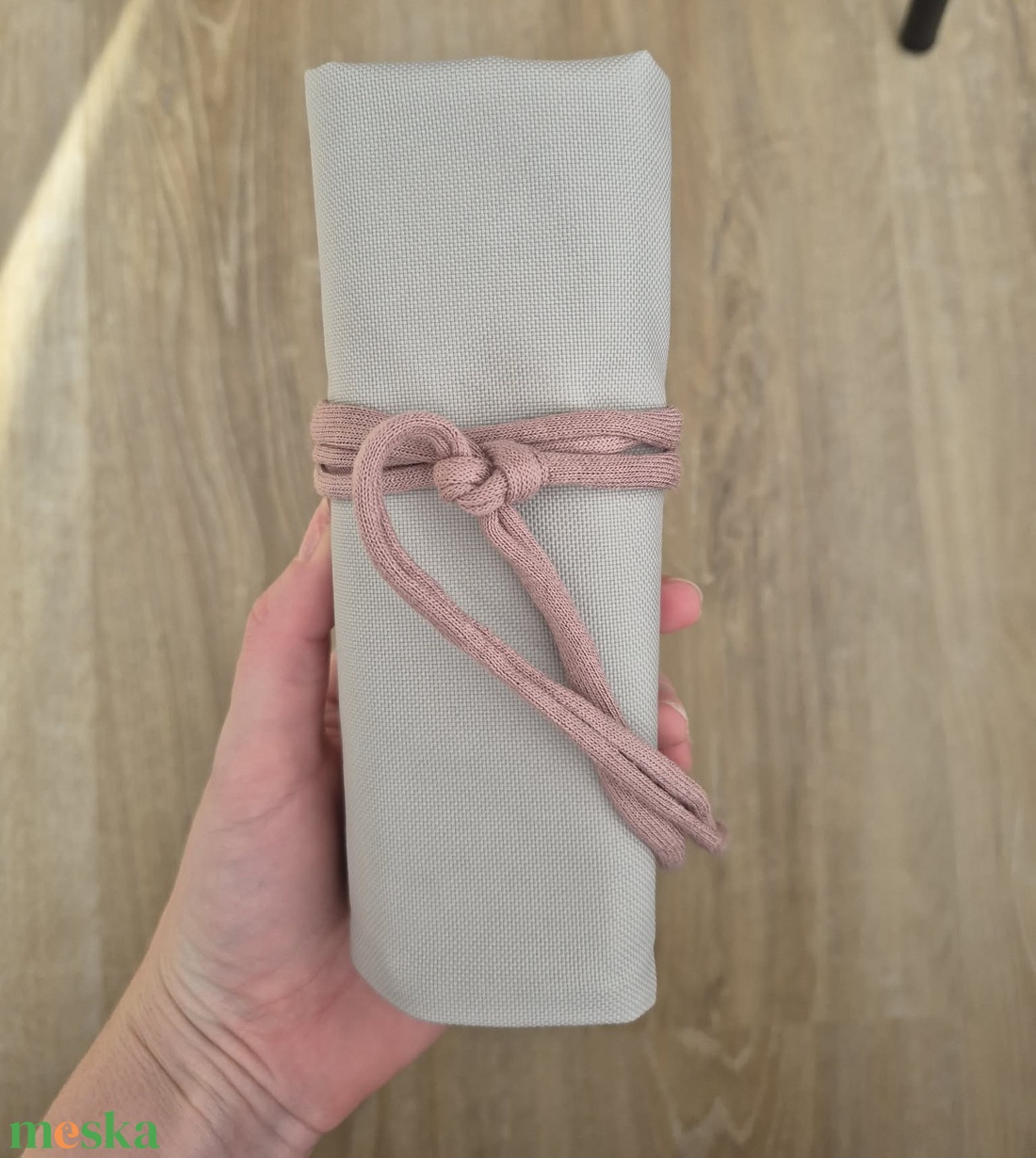 Szürke-virágmintás textil tok, tároló - otthon & életmód - papír, írószer - tolltartó & ceruzatekercs - Meska.hu